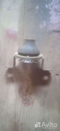 Продам бензонасос и насос опрыскивания лобовово