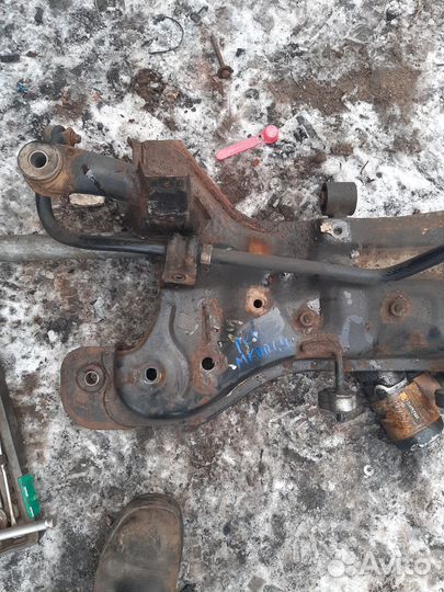 Подрамник Ford Focus I передний задний