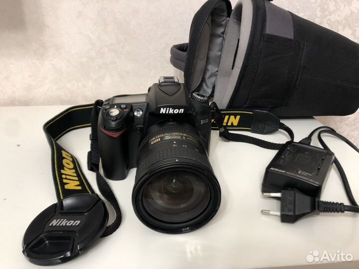 Зеркальный фотоаппарат Nikon d90 и объектив Nikon
