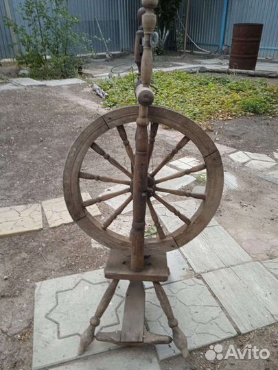 Прялка деревянная старинная