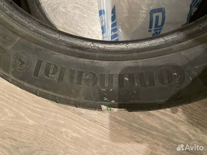 Continental ContiEcoContact 5 235/45 R17