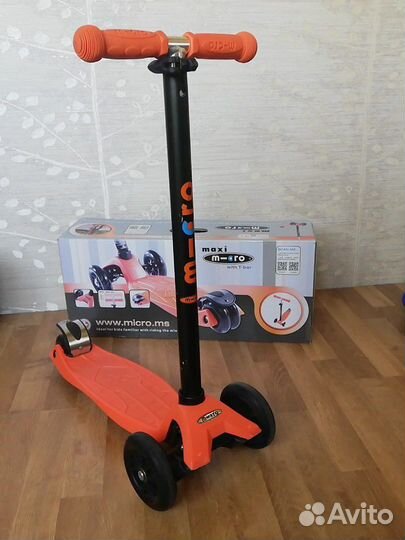 Самокат Maxi micro