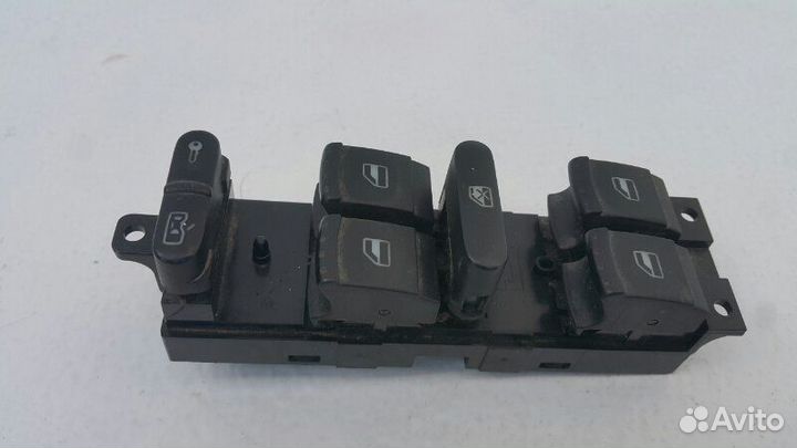 Блок управления стеклоподъемниками передний левый