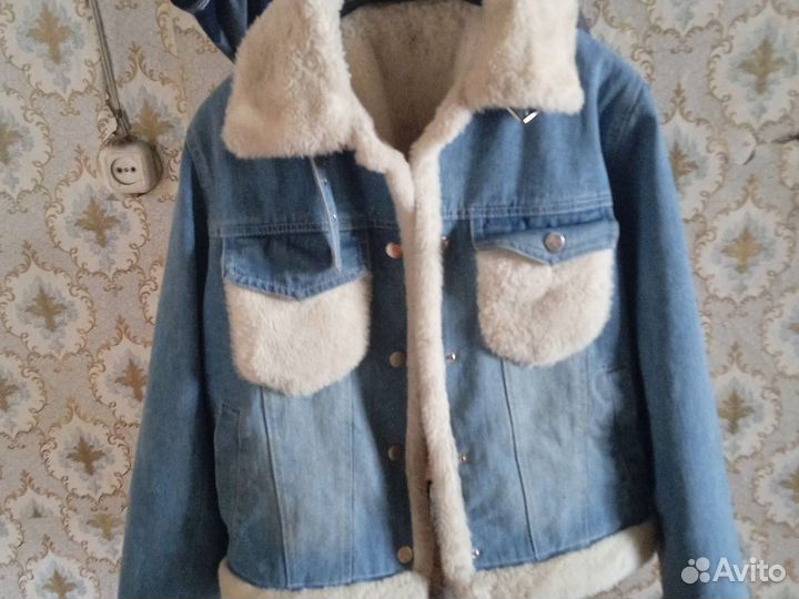 Джинсовая куртка с мехом женская 46 48