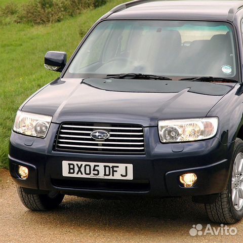 Передний бампер в цвет Subaru Forester S11