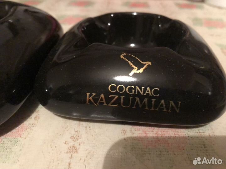 Пепельница размеры 15*15 и 12*12