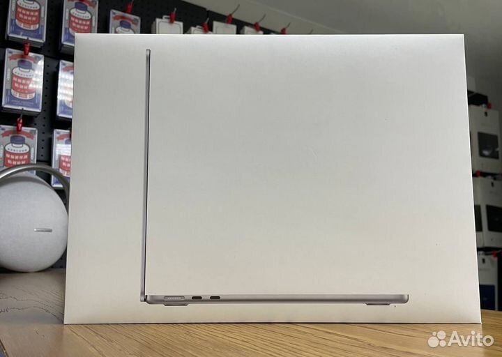 Macbook AIR M2 8/256 GB