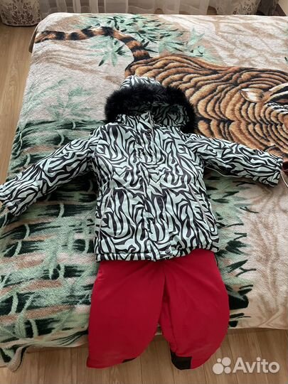 Весна-осень куртки для девочки (4 штуки) Пакетом