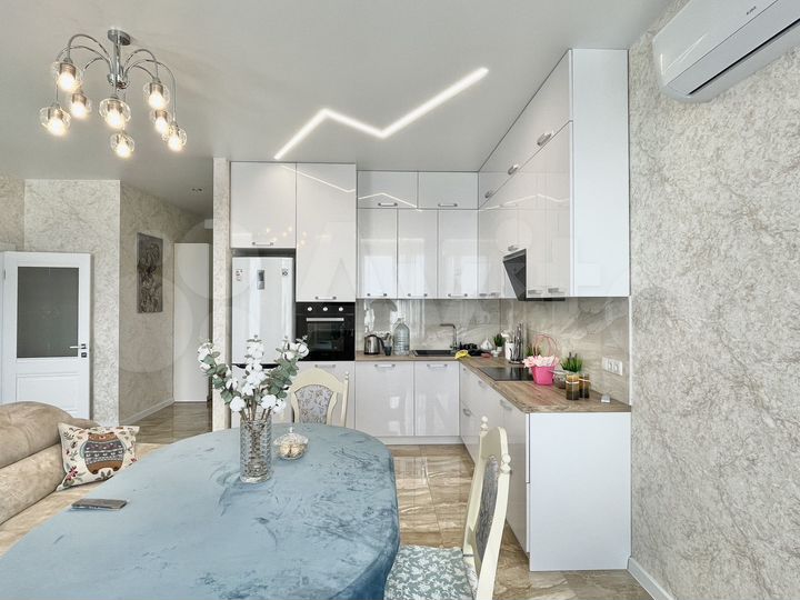 2-к. квартира, 77 м², 11/16 эт.