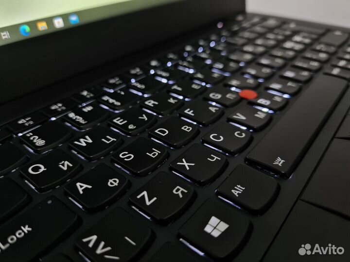 Ноутбук Lenovo ThinkPad X280 i7 8/256 FHD IPS