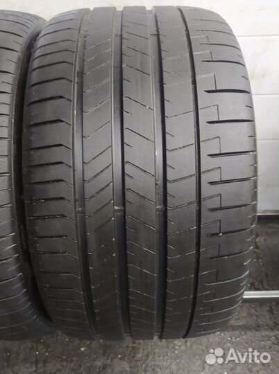 Pirelli P Zero 305/30 R21 98W