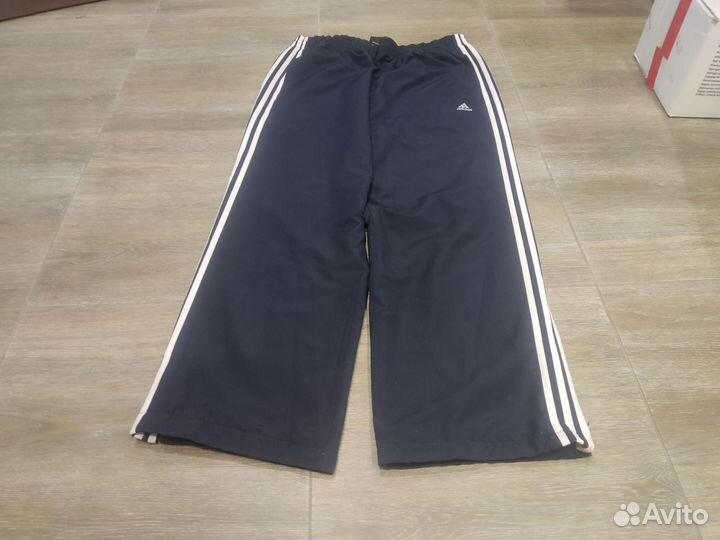 Широкие спортивные штаны adidas