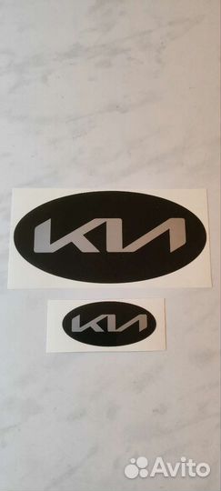 Наклейка на логотип KIA