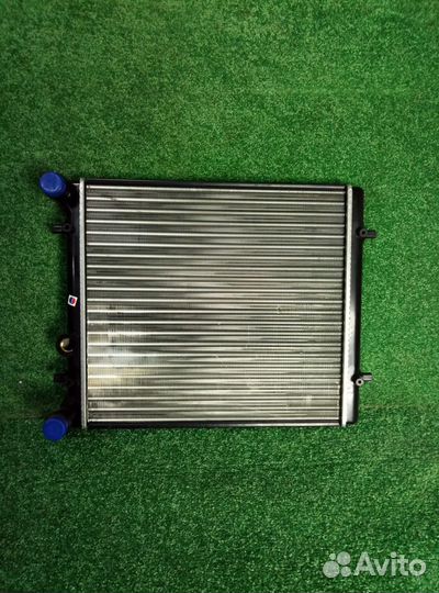 Радиатор основной VW Golf IV 1997-2003 1J0121253AM