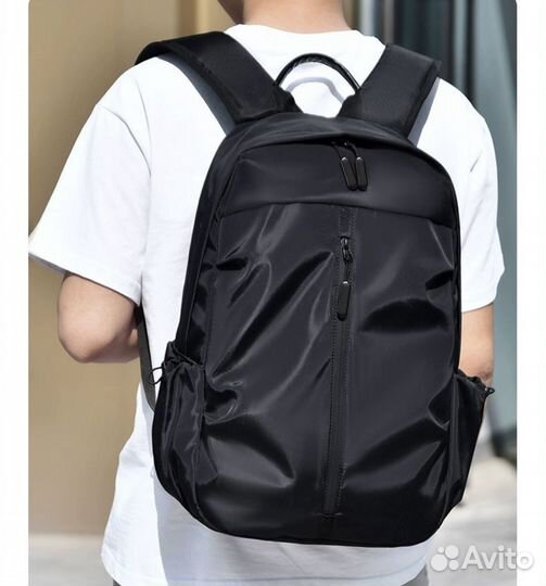 Рюкзак с разъемом для повербанка