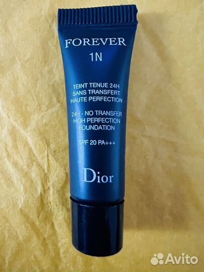 Dior Тональный крем для лица forever SPF 20 PA**