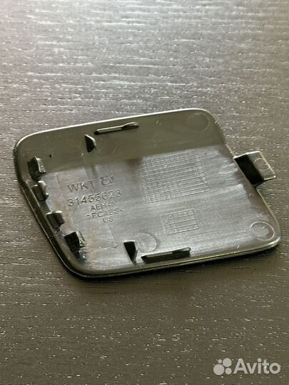 Заглушка буксировочного крюка Volvo S60/V60 SPA