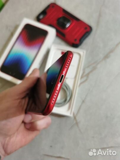iPhone SE (2022), 64 ГБ