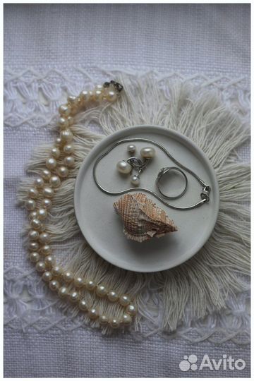 Блюдце. Гипсовый барельеф