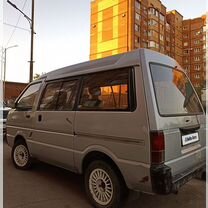 Nissan Vanette 2.0 MT, 1991, 150 000 км, с пробегом, цена 140 000 руб.