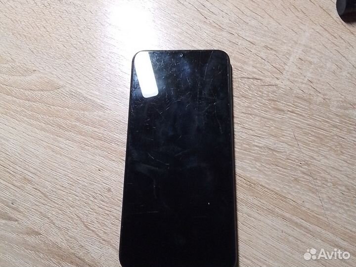 Телефон Huawei p smart 2019