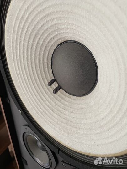 JBL 4311B - акустика