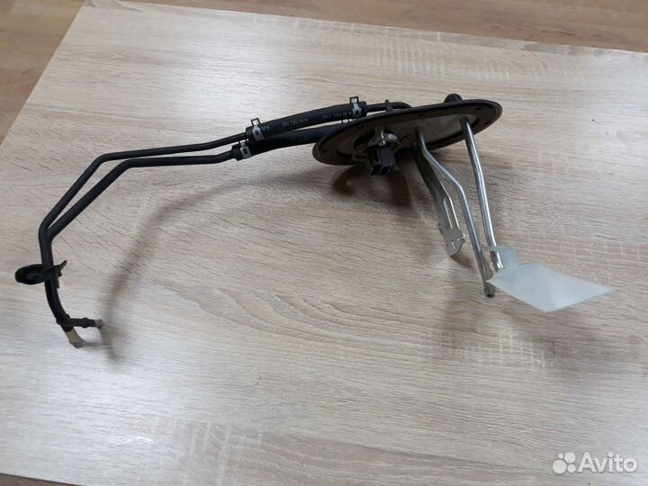 Топливопровод на Toyota Caldina Carina E Corona