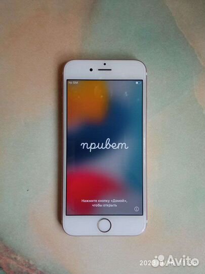 Телефон iPhone 6s