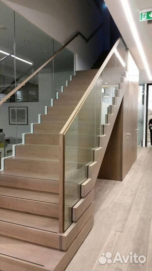 Лестничные ограждения из стекла