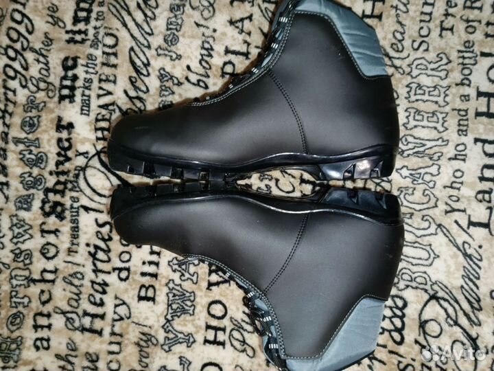 Лыжные ботинки 44 размер Nordway