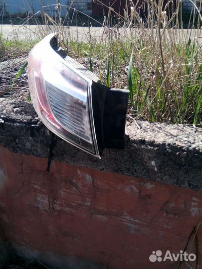 Mazda 3 bl фонарь задний L