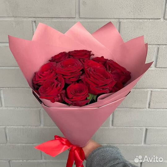 Букет из 11 красных роз / бесплатная доставка