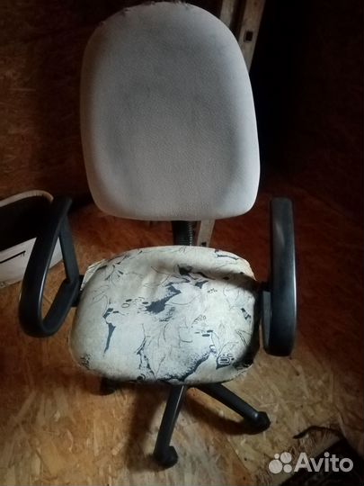 Компьютерный стул