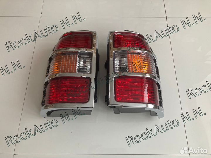 Фонарь задний (2шт) Mitsubishi Pajero 2