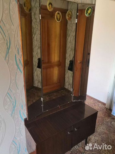 Трельяж с зеркалом