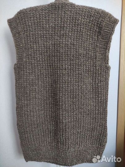 Жилет мужской ручной вязки