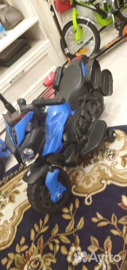 Детский электро мотоцикл и машинка беговая б/у