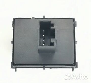 Кнопки стеклоподъемника на Skoda Octavia A7