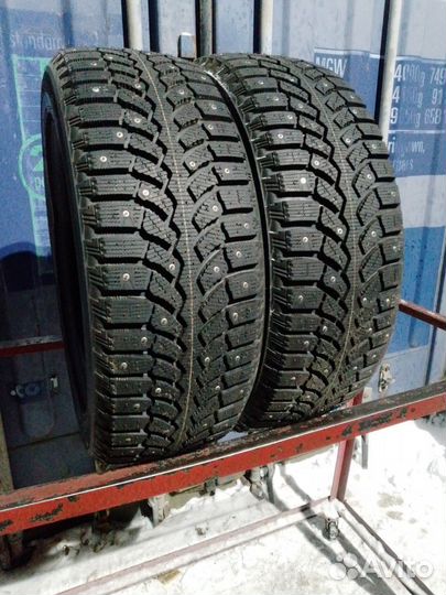 Bridgestone Blizzak Spike-01 205/55 R16 91H
