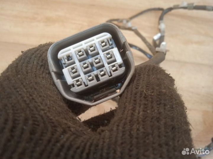 Проводка (коса) дверная передняя правая Lexus