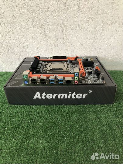 Материнская плата с процессором и памятью