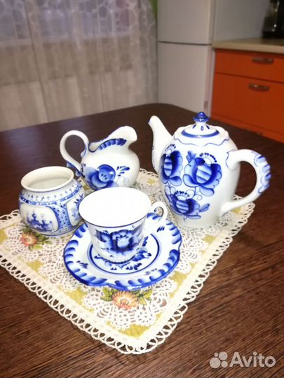 Посуда Гжель чайный набор