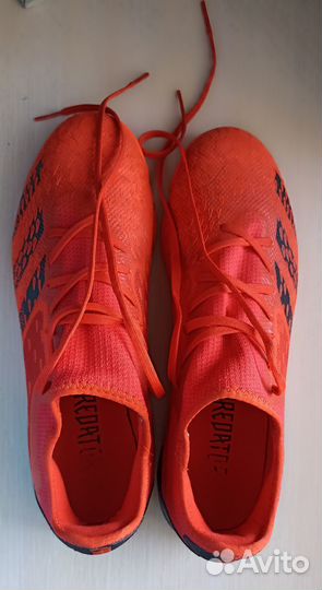Футбольные бутсы adidas