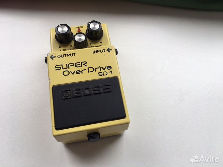 Гитарная педаль boss sd1