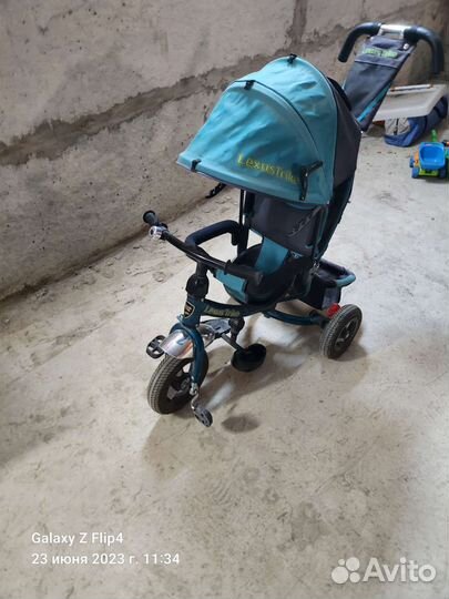 Трехколесный велосипед