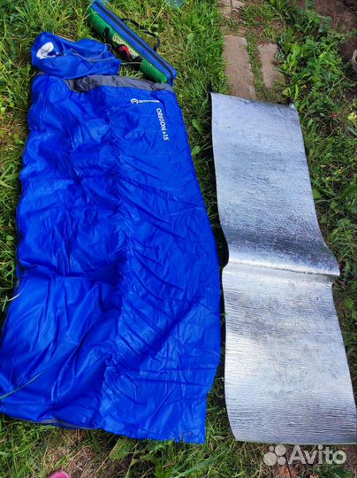 Палатка, спальник и коврик