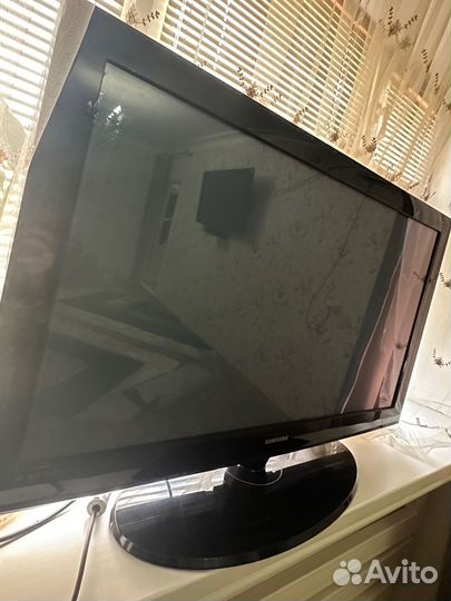 Телевизор samsung