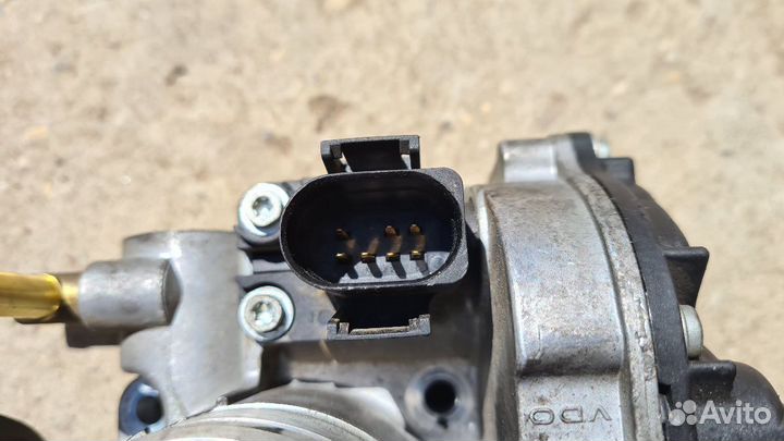 Дроссельная заслонка Фольксваген Гольф 4