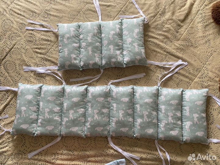 Бортики в детскую кроватку в отличном состоянии