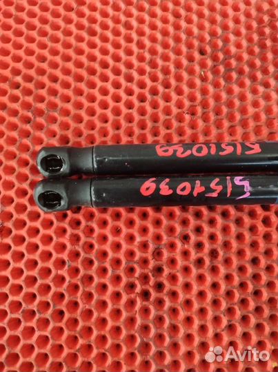 Амортизатор капота Мерседес W212